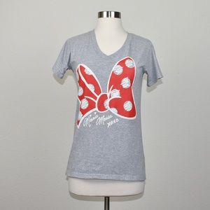 Disney Gray Minnie Mouse Tee Size XS